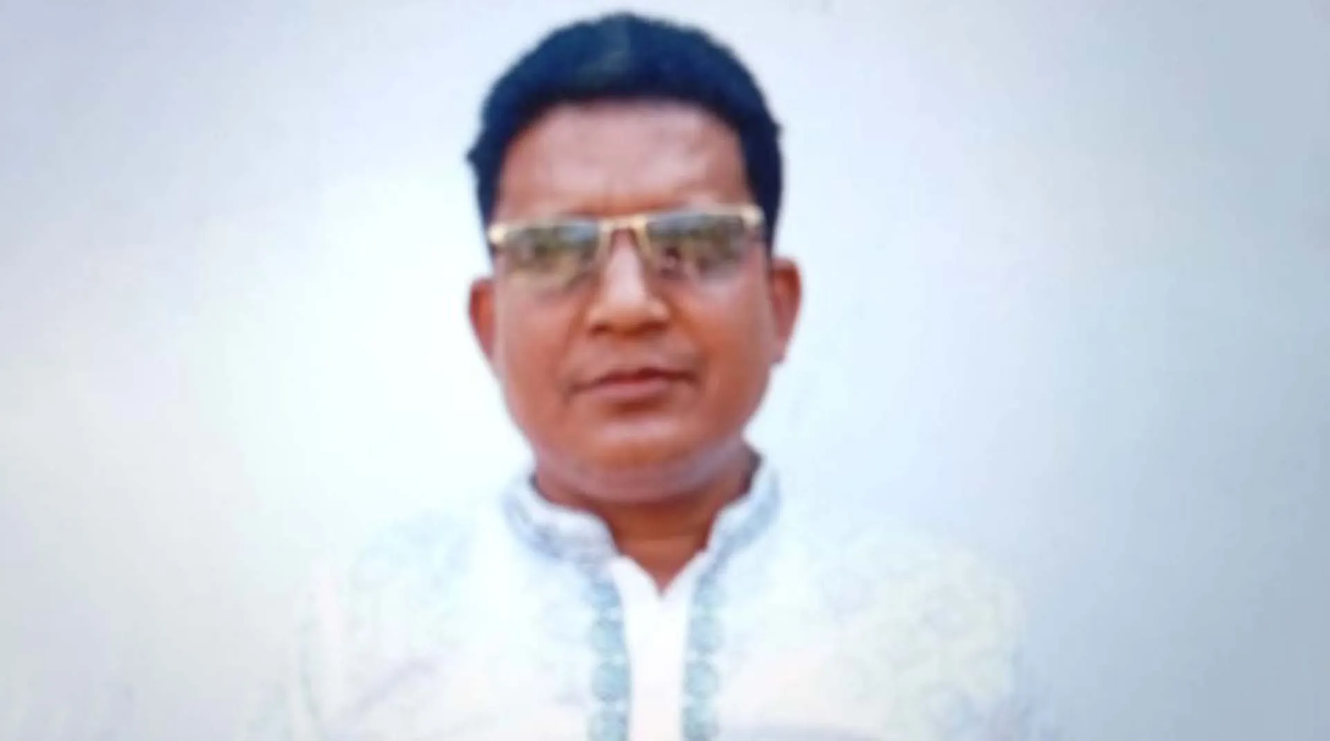 তিন বছর ধরে মেম্বারের পকেটে মসজিদ উন্নয়নের বরাদ্দের টাকা